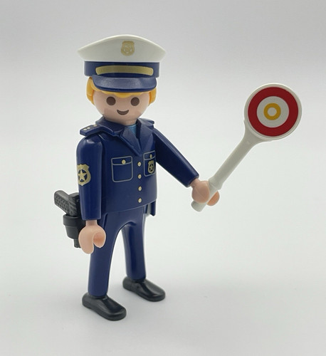Playmobil police officer - playmobil,