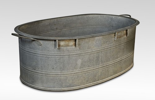 Galvanised tin bath - galvanised,