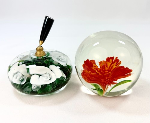 Vintage art glass paperweight - art,
