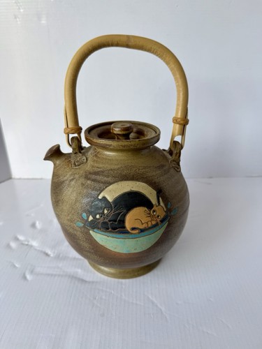 Cat studio pottery teapot - cat, by