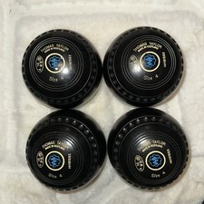 Thomas Taylor Ace Lawn Bowls -