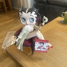Betty Boop Grooming 24cm