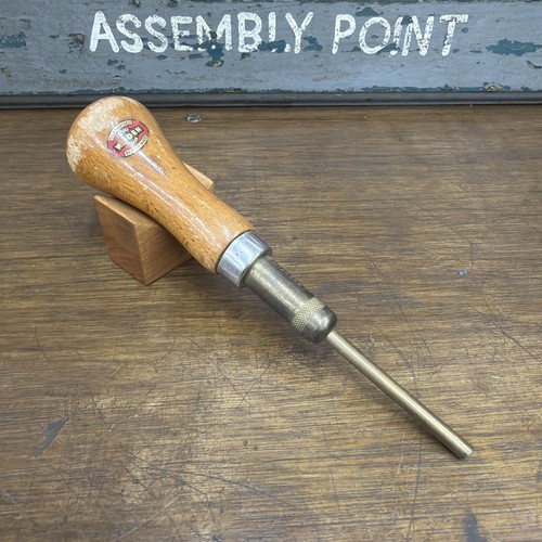 Vintage woden push pin - push,
