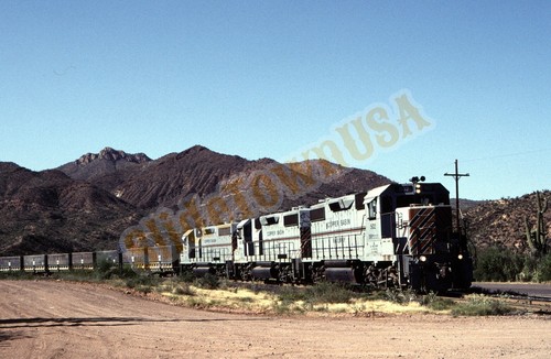 Vtg 2004 train slide - 2004,