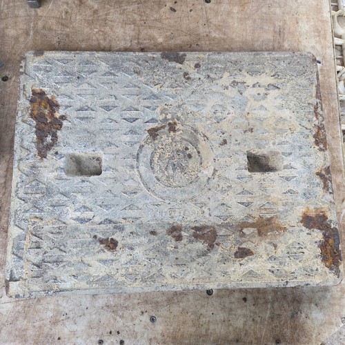 Cast iron manhole cover - cast,