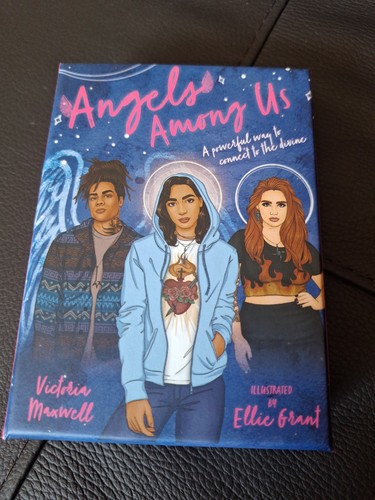 Angel among oracle deck - us,