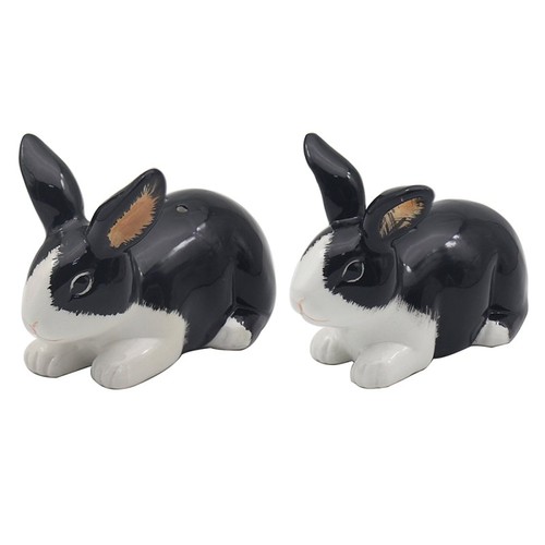 Salt pepper shakers - &,