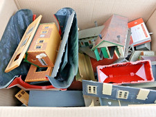 Vintage retro Hornby Model Railway Diorama pieces Buildings platforms.. 2.1kg