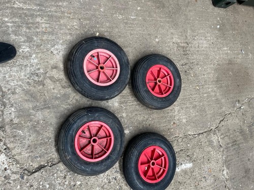 Dinghy trailer tyres 4 - dinghy,