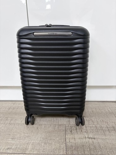 Cabin size hard - hard, samsonite