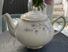 DUCHESS TRANQUILITY  TEAPOT LARGE 1.75 PINTS. GOOD