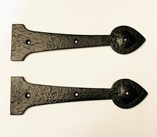 A Pair Of 9" Spear End False