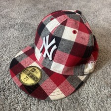 New Era 59Fifty New York Yankees Red Tartan Fitted Baseball Cap Size 7 3/8