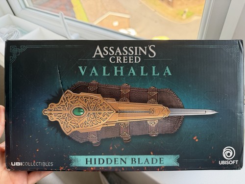 Assasins creed hidden blade - creed,