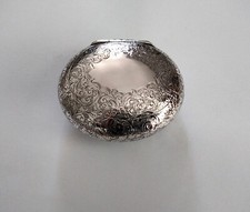 Antique hallmarked sterling silver snuff/tobacco box by William Neale