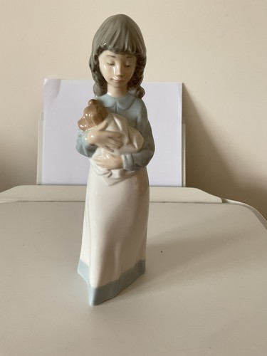 Nao lladro someone - by, love