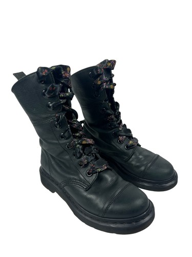 Martens boots womens 6 - dr,