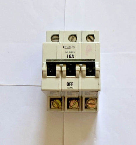Mem mcb amp - 32, c