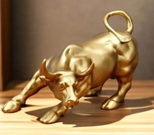 Wall Street Bull Market Resin