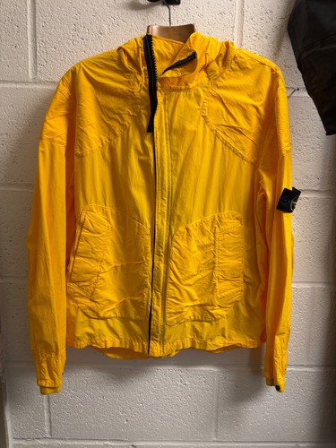 Vintage stone island - island, compact
