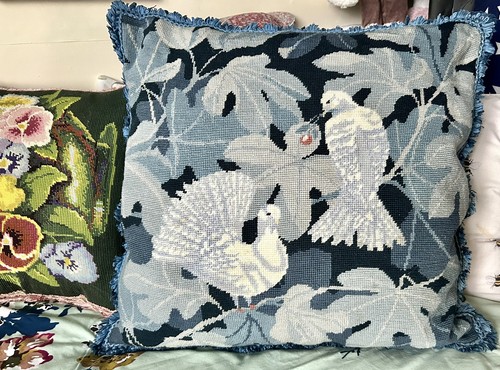 Very large vintage - large,, cottage