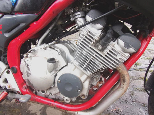 Yamaha 600 n - xj,