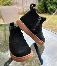 Ugg Hamden II trainers for kids black boots bootie's brand new size 5 infant