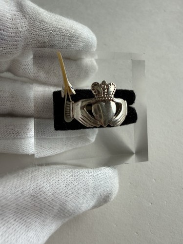 Irish sterling silver claddagh - silver,