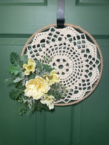 Hand crocheted lace wreath - lace, –
