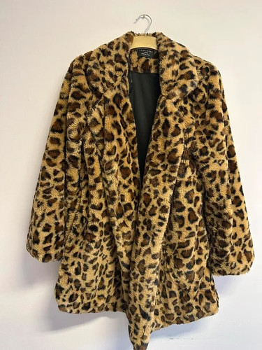 Love tree leopard print - leopard, faux