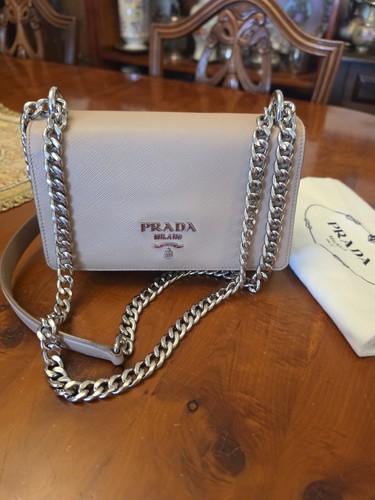 Elegant chic prada - chic, saffiano