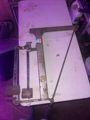 Antique chatillon 600 - lb, scale