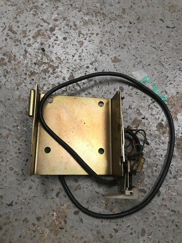 Coin mechanism metal - , holder