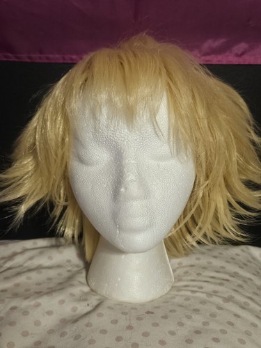 Women blonde short bob - short,