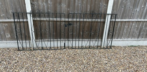 Pair iron gates heavy - pair,