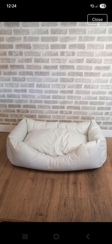 White faux leather - faux,