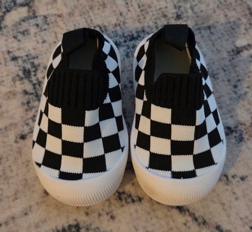 Toddler girl shoe lot - lot, carter's