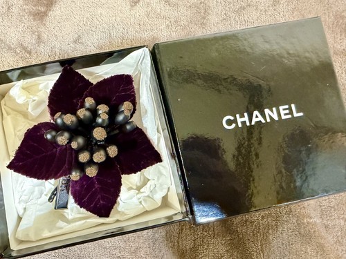 Vintage chanel brooch cloth - brooch,