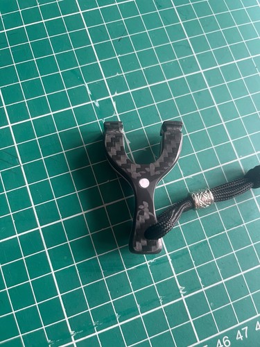 Mini catapult slingshot