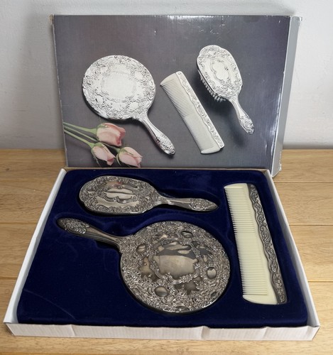 Silver plated vanity set hand - set,