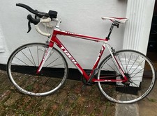Trek racing bike ( red and