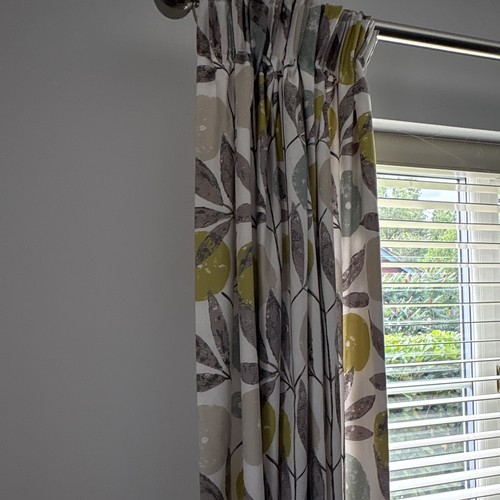 Scion lined pencil - lined, pleat