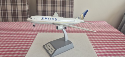 Inflight200 united airlines - inflight200,