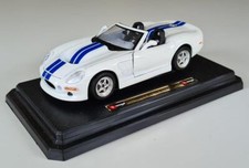 Bburago 1/24 Diecast Model - 1999 Shelby Series 1