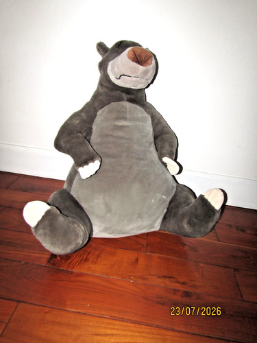 Jumbo walt disney - walt, giant