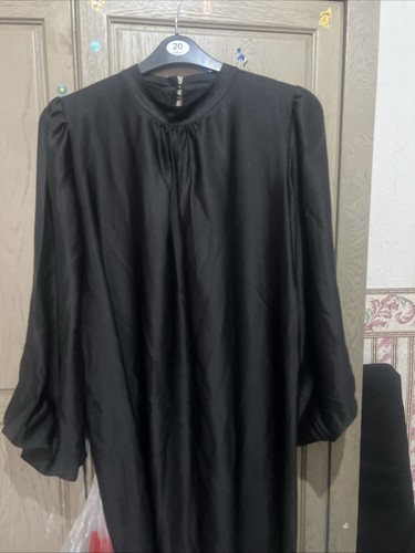Black abaya with long sleeve - long,