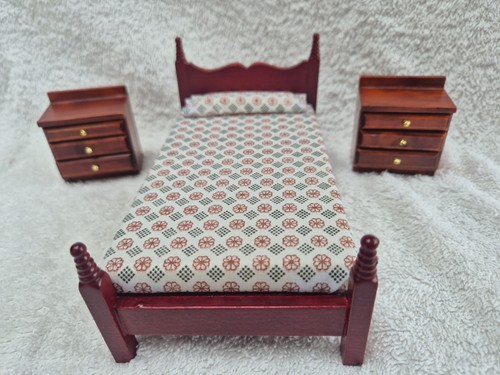 12th scale dolls - bed, &