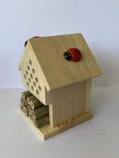 LOVELY LITTLE LADYBIRD WOODEN BUG HOTEL - IDEAL FOR SMALL GARDEN OR BALCONY
