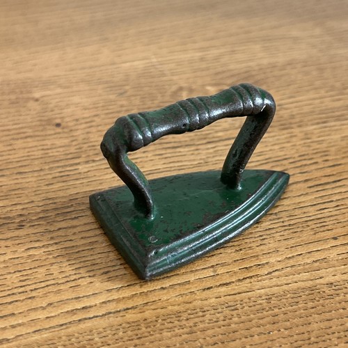Vintage antique cast iron - antique,