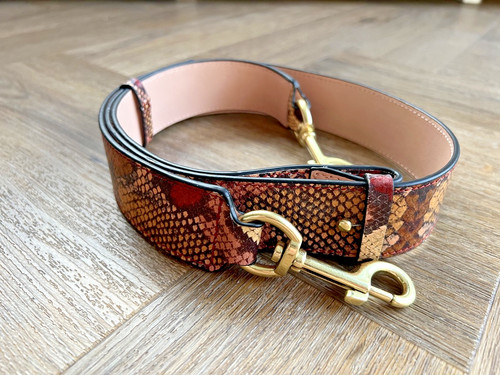 See chloe tony snake - see,